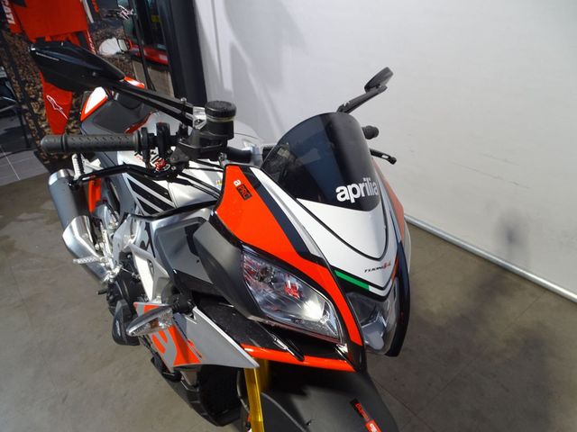 aprilia - tuono--v4-1100-factory