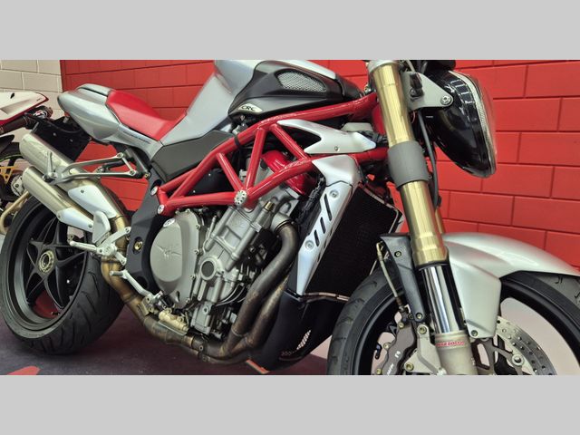 mv-agusta - brutale-910