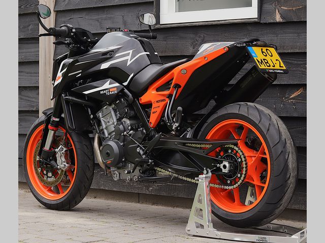 ktm - 890-duke-gp