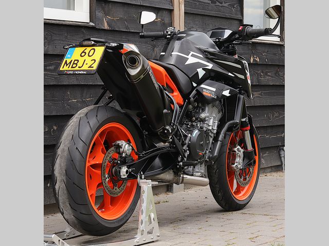 ktm - 890-duke-gp