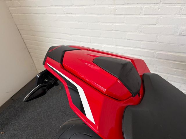 honda - cbr-1000-rr-fireblade-c-abs