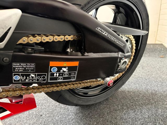 honda - cbr-1000-rr-fireblade-c-abs