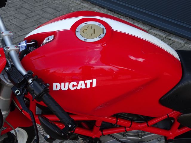 ducati - monster-s2r