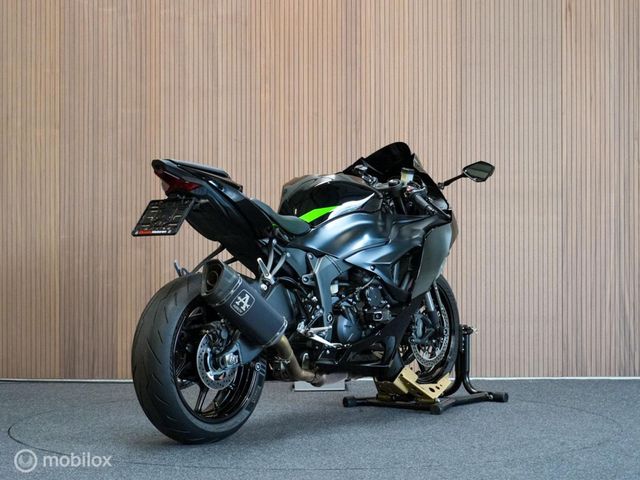 kawasaki - ninja-zx-6r
