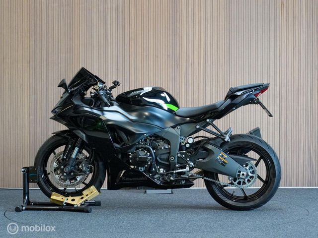 kawasaki - ninja-zx-6r