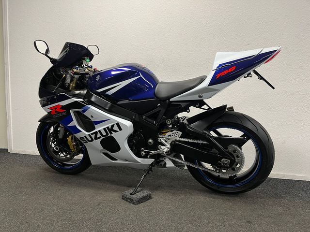 suzuki - gsx-r-750