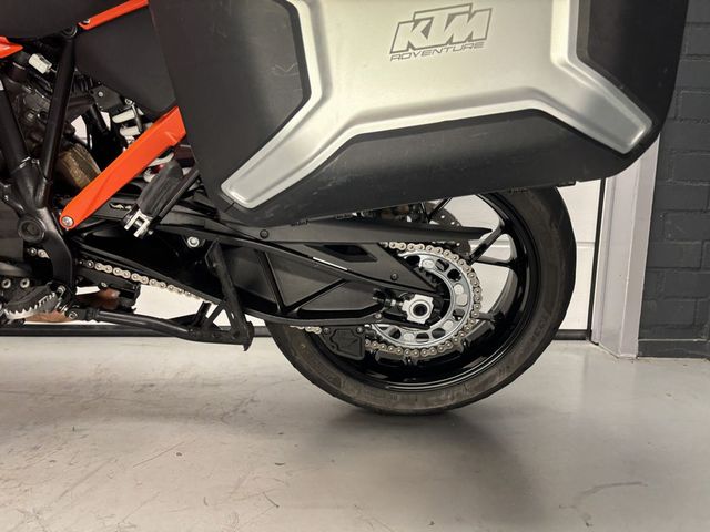ktm - 1290-super-adventure-s