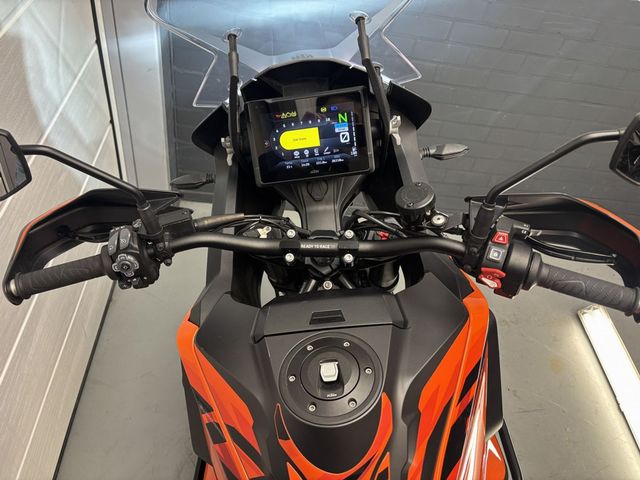 ktm - 1290-super-adventure-s