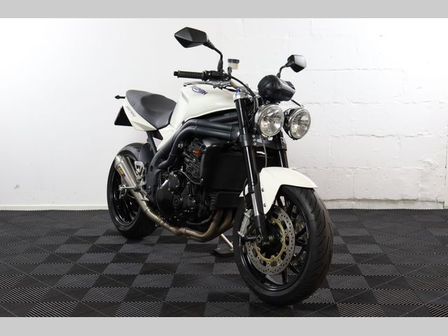 triumph - speed-triple-1050