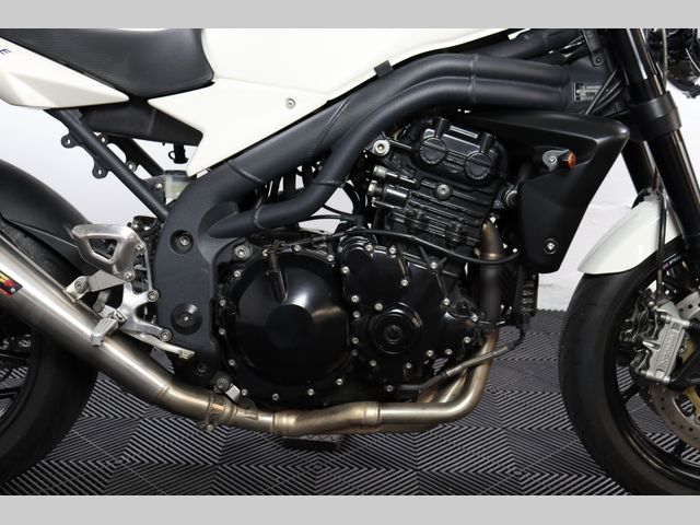 triumph - speed-triple-1050