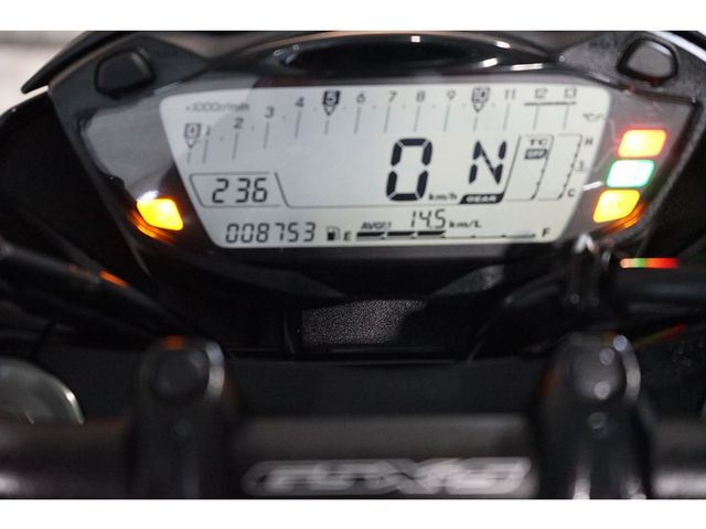 suzuki - gsx-s-750-za