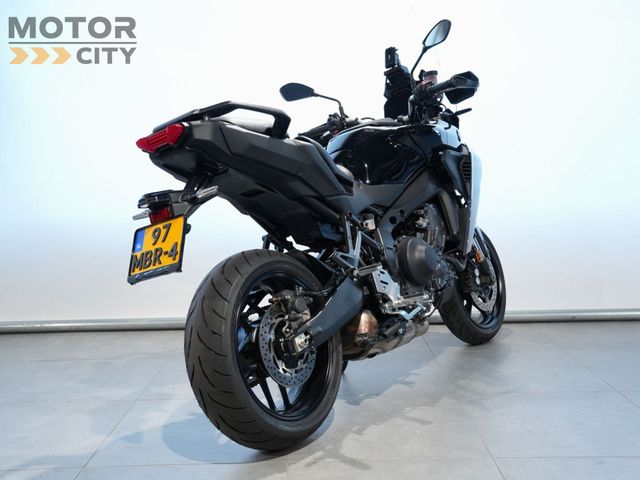 yamaha - tracer-9