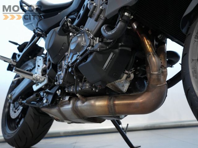 yamaha - tracer-9