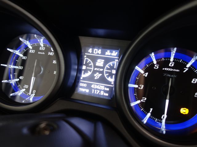 yamaha - tmax-560