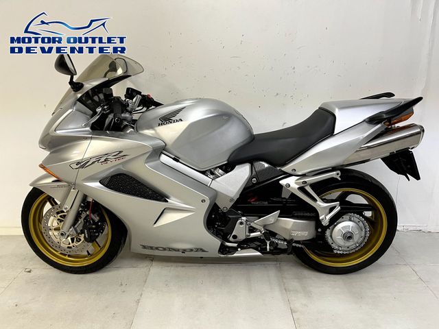 honda - vfr-800-fi-vtec