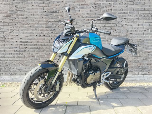 QJMOTOR - srk-550