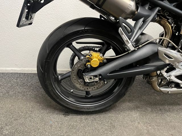 triumph - street-triple-675