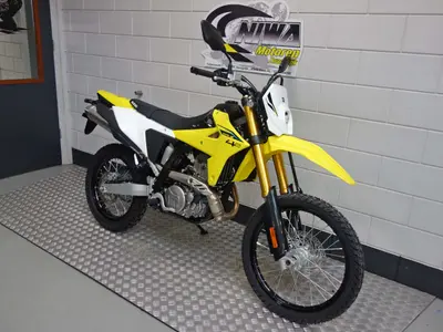 SUZUKI DR-Z 4 S – foto 3