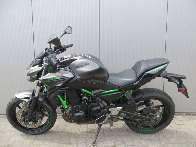kawasaki - z650