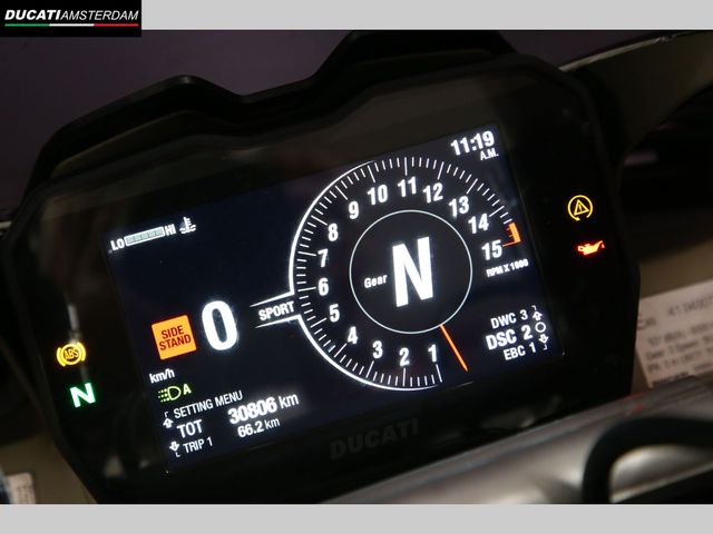 ducati - panigale-v4-s