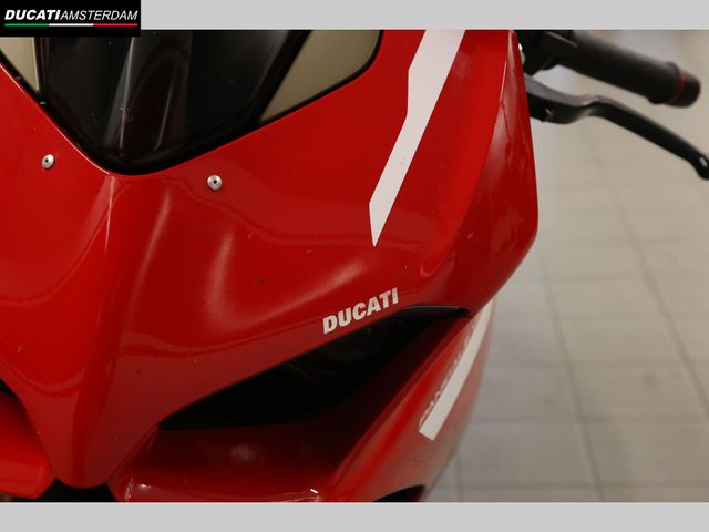 ducati - panigale-v4-s