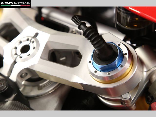 ducati - panigale-v4-s