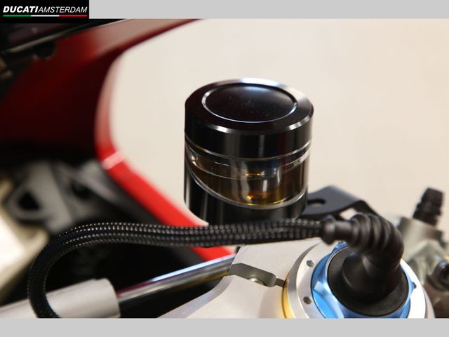 ducati - panigale-v4-s