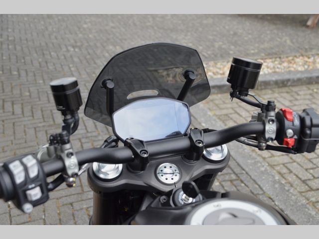 ducati - monster--