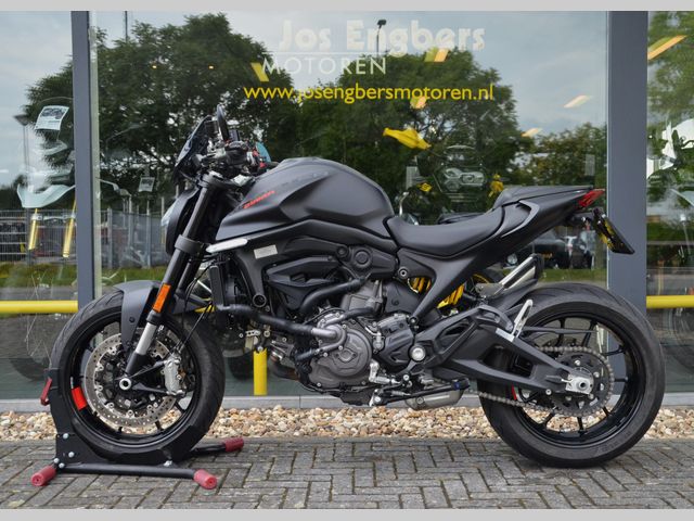 ducati - monster--