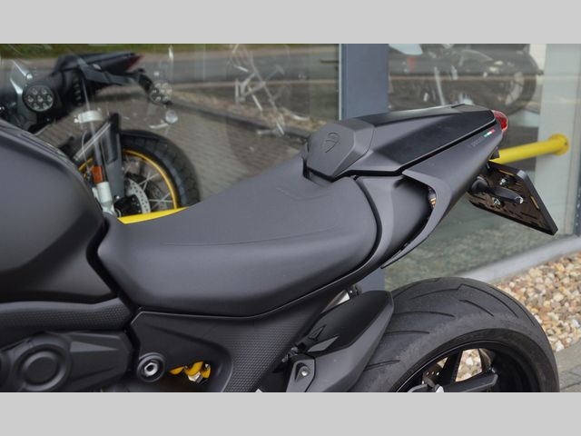 ducati - monster--