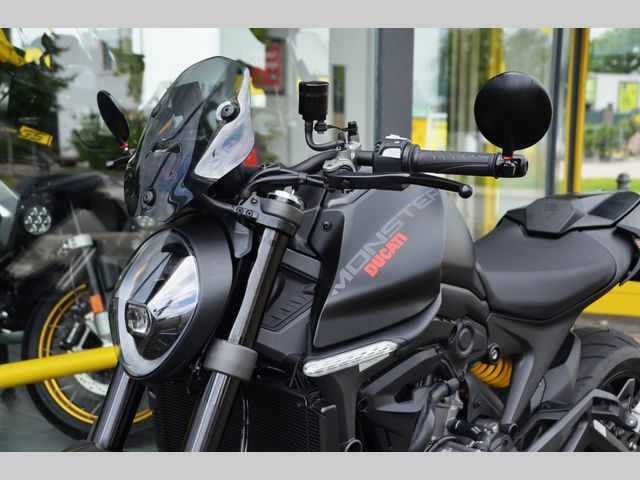 ducati - monster--