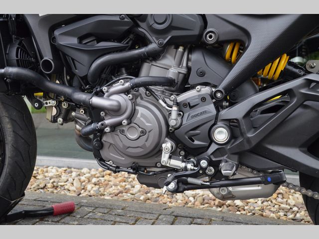ducati - monster--