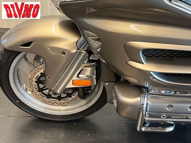 honda - gl-1800-goldwing-abs