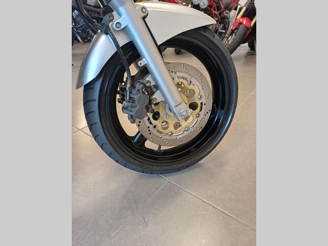 suzuki - gsf-600-s-bandit