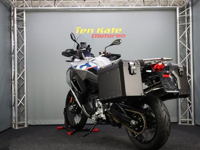 bmw - f-900-gs-adventure