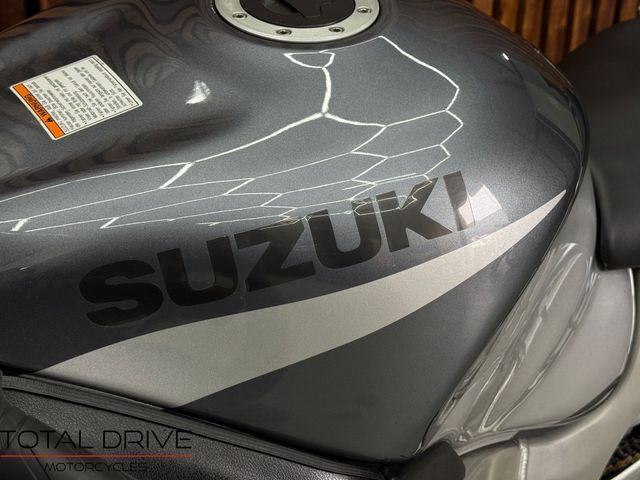 suzuki - gsx-r-1300-hayabusa