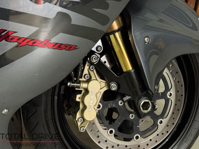 suzuki - gsx-r-1300-hayabusa