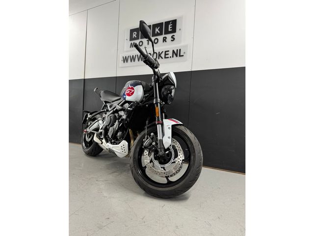 triumph - trident-660