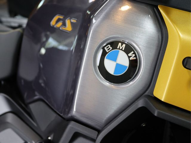 bmw - r-1300-gs-adventure-aurum-edition