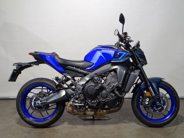 yamaha - mt-09-y-amt
