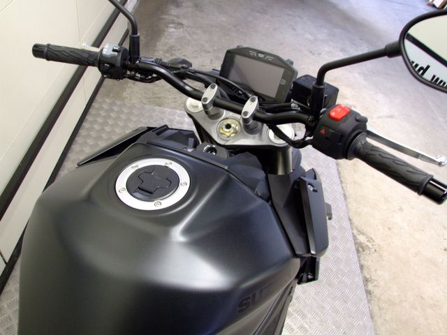 suzuki - gsx-s-950