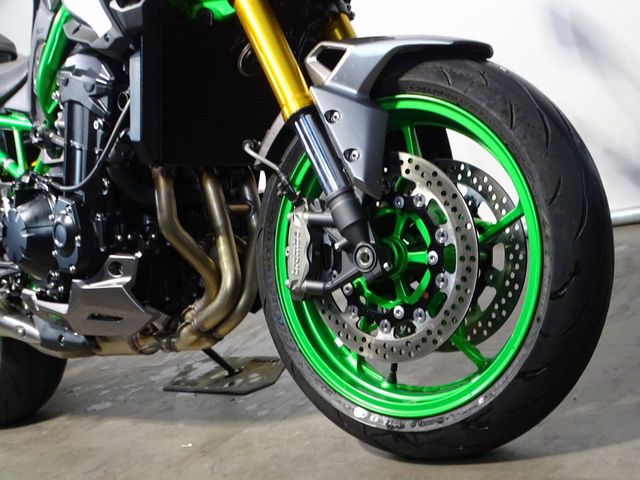 kawasaki - z900