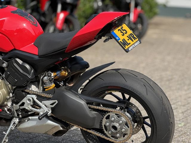 ducati - streetfighter-v4s