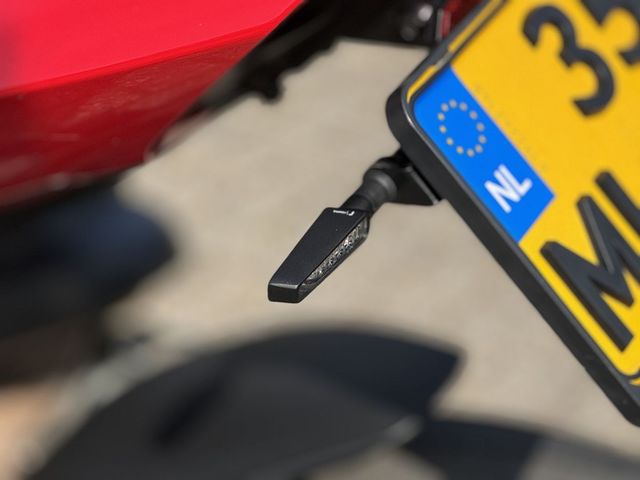ducati - streetfighter-v4s