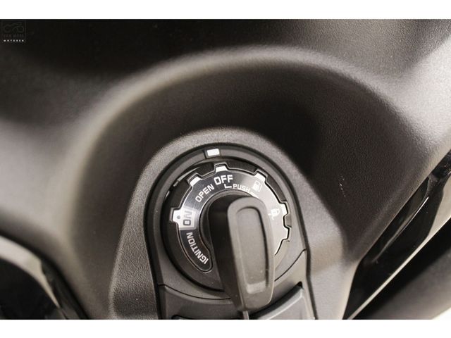 yamaha - x-max-300-tech-max