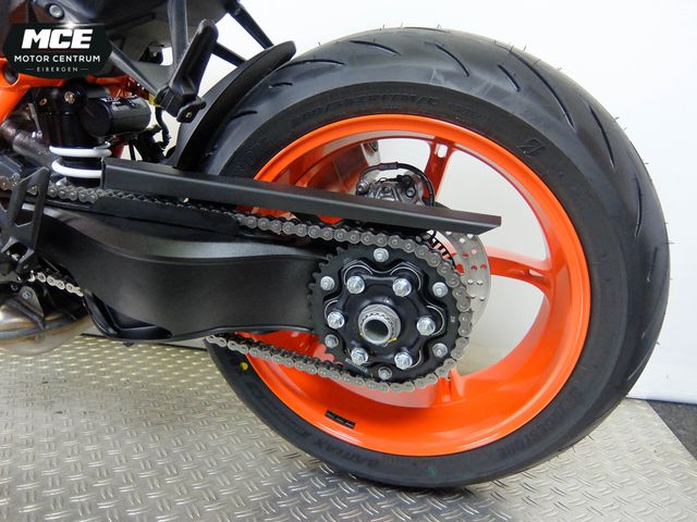 ktm - 1290-super-duke-r-evo