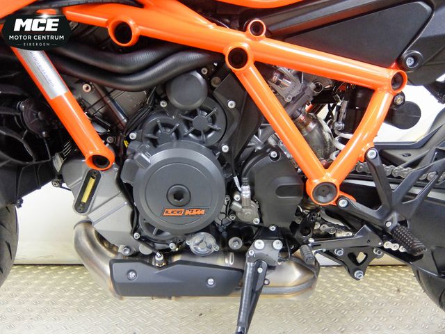 ktm - 1290-super-duke-r-evo