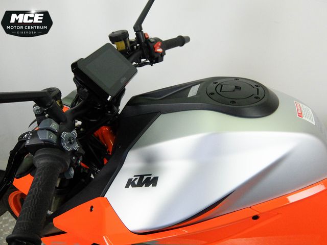ktm - 1290-super-duke-r-evo