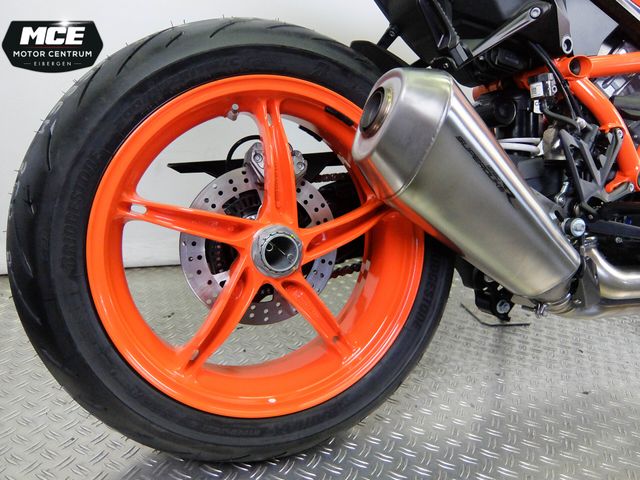ktm - 1290-super-duke-r-evo