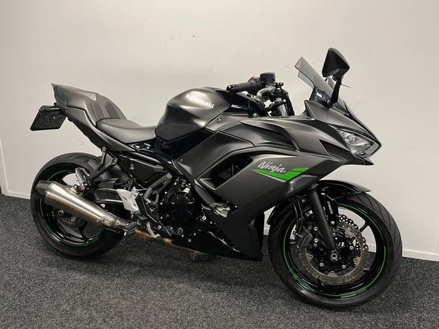 kawasaki - ninja-650